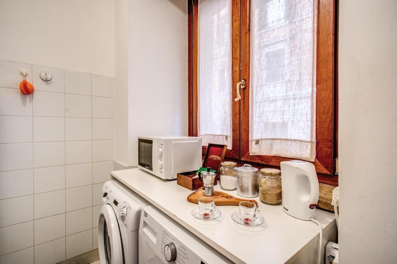 Popolo Accommodation - Lovely Central Apartment Roma Ngoại thất bức ảnh